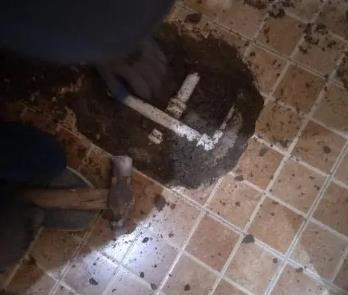 站前卫生间漏水维修公司为您分享下卫生间渗水如何处理及注意事项
