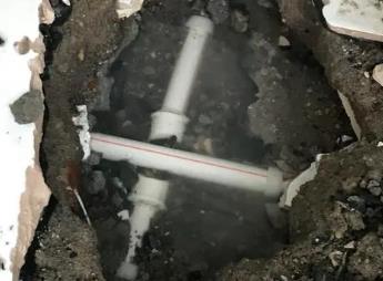 站前阳台漏水维修公司为您分享楼上楼下漏水怎么处理